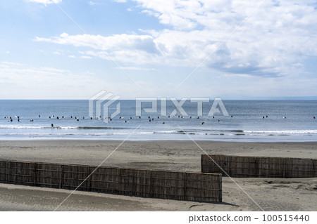 Kanagawa Shonan coast scenery 100515440