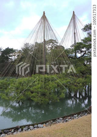 兼六園(縱向構圖) 兼六園(縱向構圖) 100517313