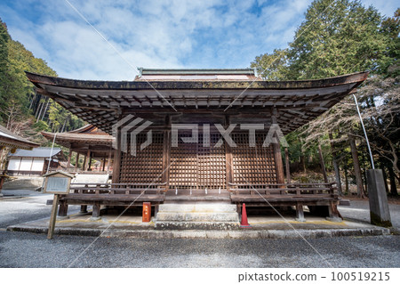 Hiyoshi Taisha Higashi Hongu, Worship Hall of Tree Shrine, Otsu City, Shiga Prefecture Hiyoshi Taisha Higashi Hongu, Worship Hall of Tree Shrine, Otsu City, Shiga Prefecture 100519215