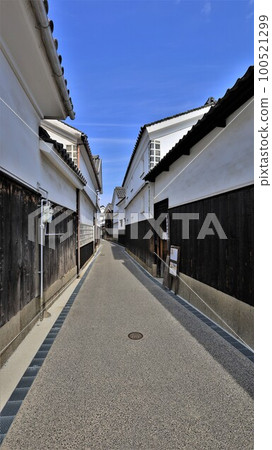 Kurashiki Bikan Historical Quarter/Back Alley Scenery (Kurashiki City, Okayama Prefecture) 100521299