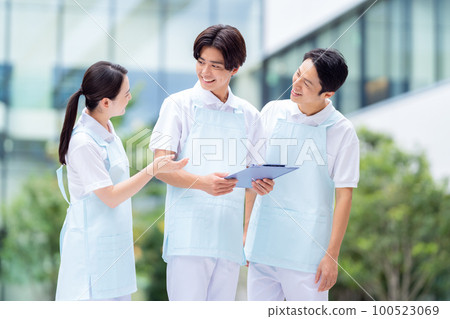 Caregiver, helper, nurse, medical photography cooperation "LINK FOREST" 100523069
