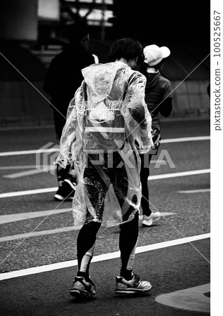 Marathon runner Marathon runner 100525667