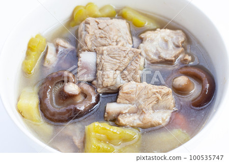 Bitter melon with pork rib soup recipe Bitter melon with pork rib soup recipe 100535747