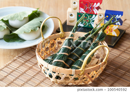 Tango no Sekku Chimaki 和 Kashiwa Mochi Tango no Sekku Chimaki 和 Kashiwa Mochi 100540592