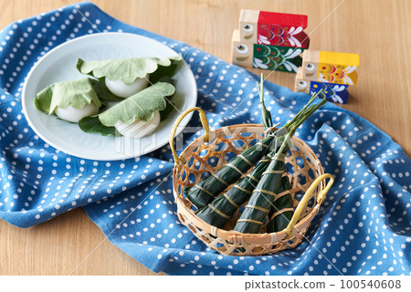 Tango no Sekku Chimaki 和 Kashiwa Mochi 100540608