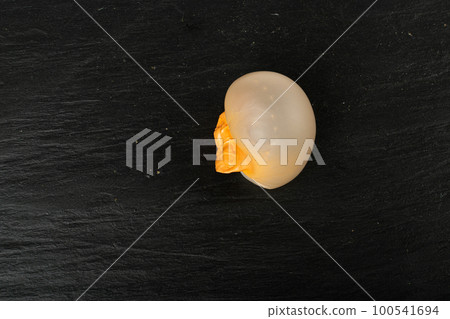 Chewing Gum on Black Plate, Single Fruit Color Bubble Gum, Sweet Pink Bubblegum Top View 100541694