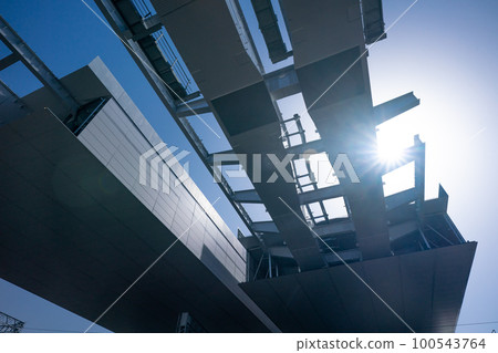 Construction site of the Shin-Meishin Expressway in Hirakata City, Osaka Prefecture 100543764