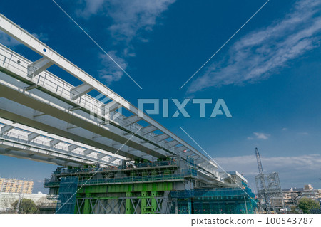 Construction site of the Shin-Meishin Expressway in Hirakata City, Osaka Prefecture Construction site of the Shin-Meishin Expressway in Hirakata City, Osaka Prefecture 100543787