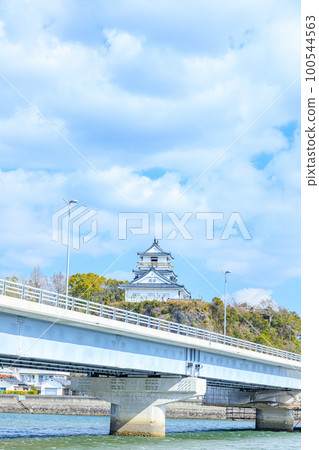 Kitsuki Castle in Winter, Kitsuki City, Oita Prefecture Kitsuki Castle in Winter, Kitsuki City, Oita Prefecture 100544563