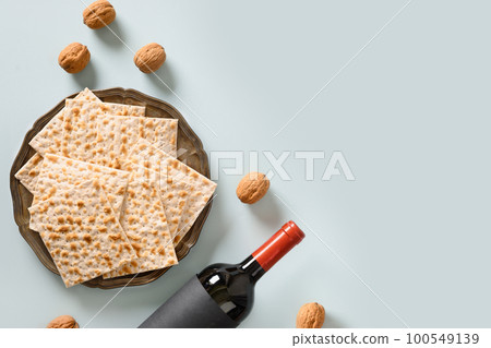 Matzah traditional ritual Jewish bread , wine and nuts. 100549139