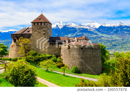 Medieval castle in Vaduz, Liechtenstein, Europe Medieval castle in Vaduz, Liechtenstein, Europe 100557878