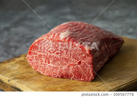 黑毛和牛大腿塊肉 100567778