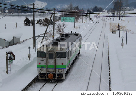 Winter Sekihoku Main Line Kiha 40 (Asahikawa ⇔ Engaru) 100569183