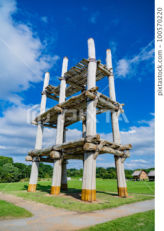 World Cultural Heritage Sannai-Maruyama Ruins Large pillar building Six-pillar building (Aomori City, Aomori Prefecture) 100570220