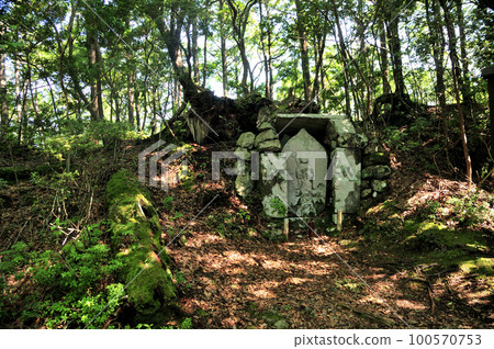 赤木越 Nabeware Jizo [和歌山縣田邊市元宮町] 100570753
