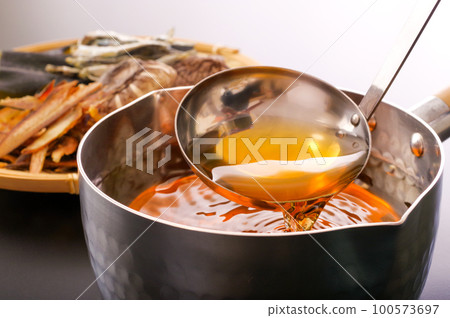 Soup stock Soup stock 100573697