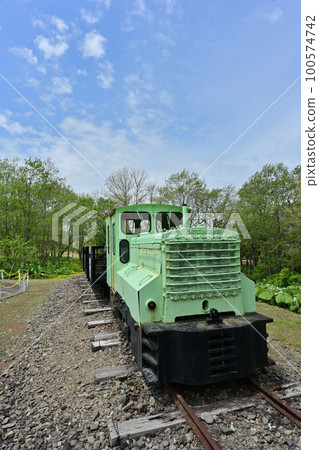B type diesel locomotive B type diesel locomotive 100574742