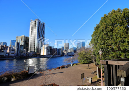 東京市景隅田川露台佃公園 100577860