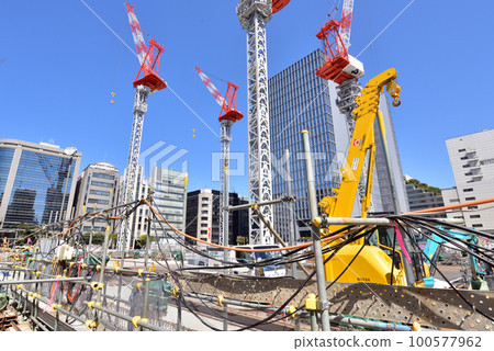 Tenjin Big Bang Construction Site Fuku Building Block Reconstruction Project Near Tenjin Intersection 100577962