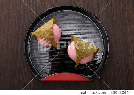 Cherry blossom 100580444
