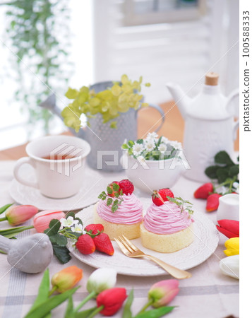 Natural Interior Spring Sweets Strawberry Mont Blanc Tea Time Natural Interior Spring Sweets Strawberry Mont Blanc Tea Time 100588333