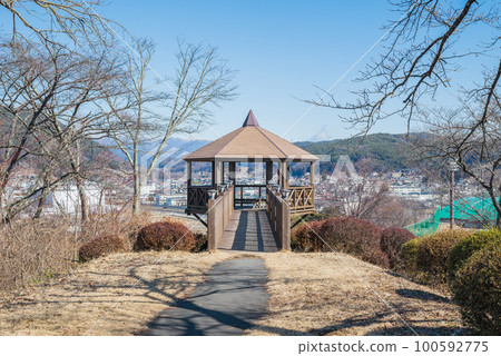 通往古神山展望台的道路[神伊納郡辰野町] 100592775