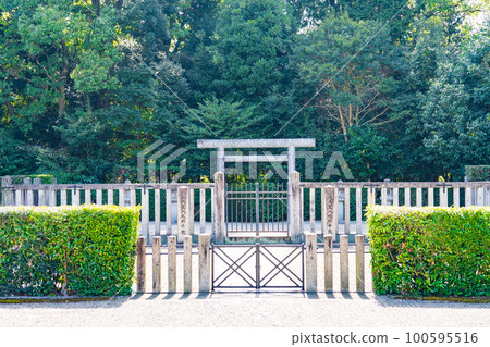 Fushimi Ward, Kyoto City Emperor Komyo Emperor Suko Mausoleum of Daikomyoji Temple 100595516