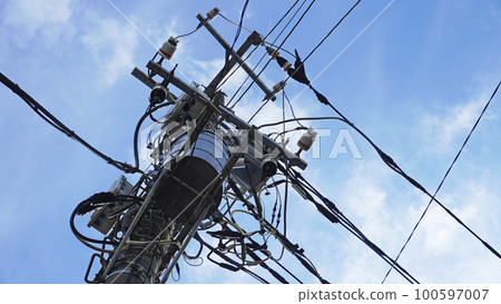 電線桿和路燈 電線桿和路燈 100597007