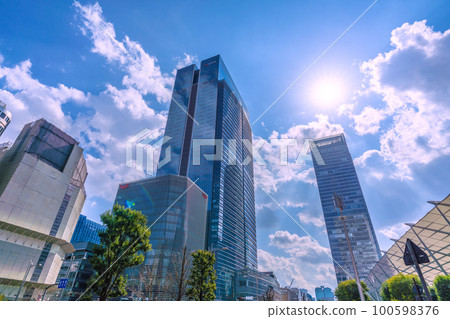 日本的東京城市景觀看著今天開業的東京中城八重洲 = 3 月 10 日 100598376