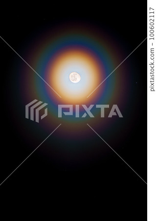 月亮周圍的光環（光暈） 100602117