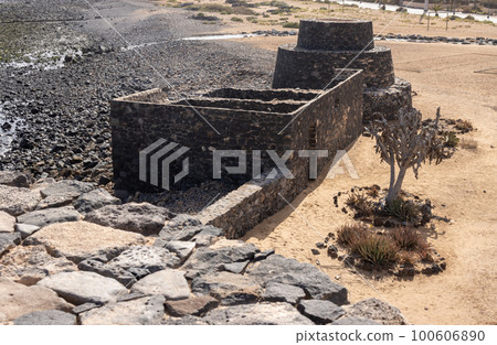 Historical building of limestone factory, Fuerteventura 100606890