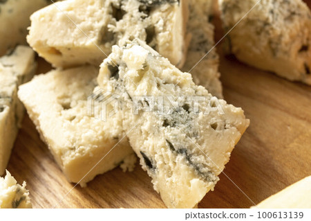 新鮮美味的藍紋奶酪 100613139