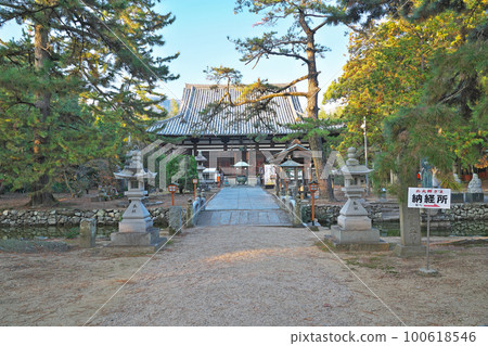 [白牛山千住院國分寺]（四國聖地第80號布田所）香川縣高松市國分寺町國分 100618546