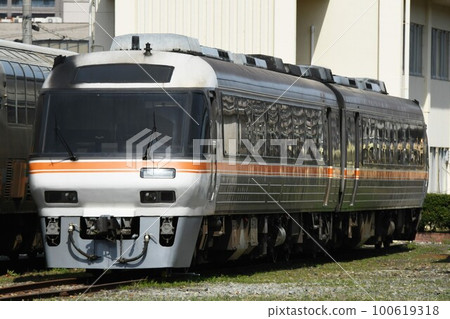 京都丹後鐵道KTR8500型進站 京都丹後鐵道KTR8500型進站 100619318