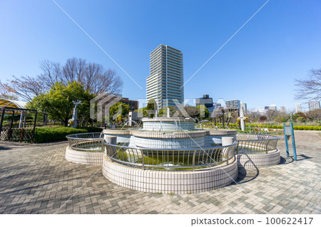 Spring Kiba Park in Koto Ward, Tokyo 100622417