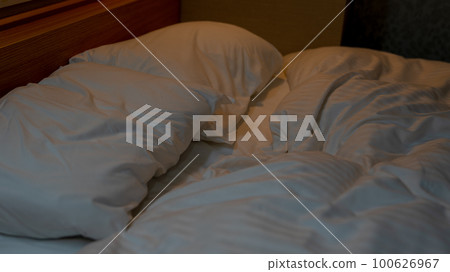 bed bed 100626967