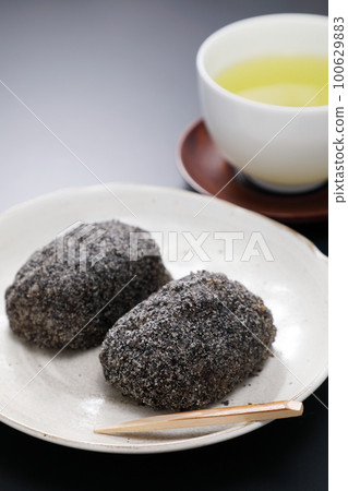 Ohagi Sesame 100629883