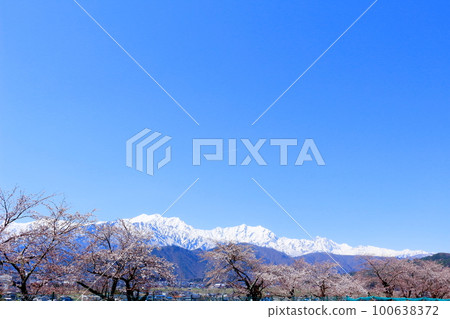 Snowy Northern Alps Shinano Omachi in April Beautiful Northern Alps Spring Northern Alps Snowy Northern Alps Shinano Omachi in April Beautiful Northern Alps Spring Northern Alps 100638372