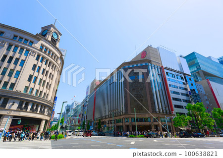 【東京】5月黃金周到來 抵達新記錄的東京站,藍天碧綠,綠意盎然,去銀座觀光。 【東京】5月黃金周到來 抵達新記錄的東京站,藍天碧綠,綠意盎然,去銀座觀光。 100638821