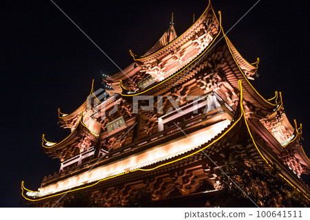 Hangzhou, China - August 2, 2017 beautiful the west lake scenery 100641511
