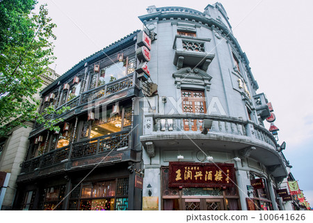 Hangzhou, China - August1, 2017 Hangzhou, China - August1, 2017 100641626