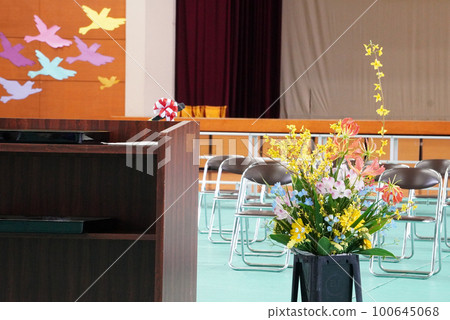 畢業典禮 入學典禮 發表會 表彰大會 100645068