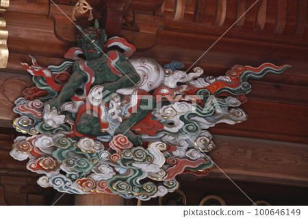 風的雕像 100646149