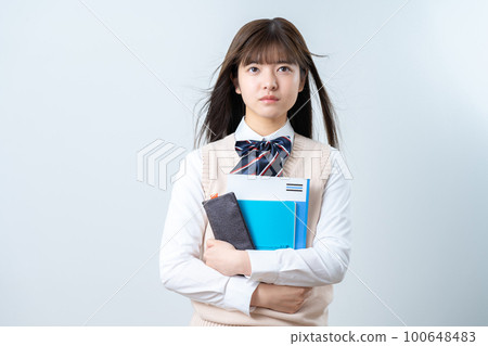 一個高中生 100648483