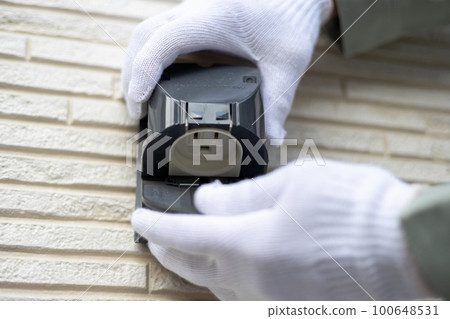 Installation and inspection of outdoor outlets Installation and inspection of outdoor outlets 100648531