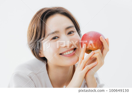 The woman in the bedroom The woman in the bedroom 100649130