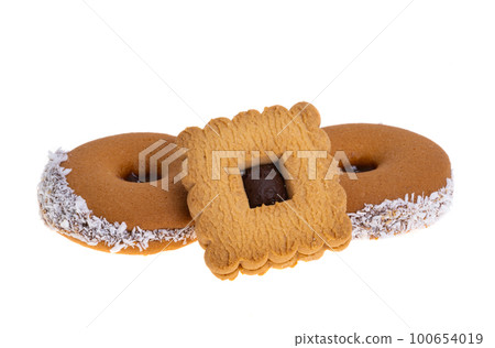 cookie isolated 100654019