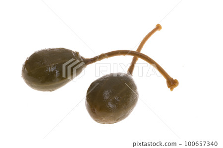 caper isolated 100657340