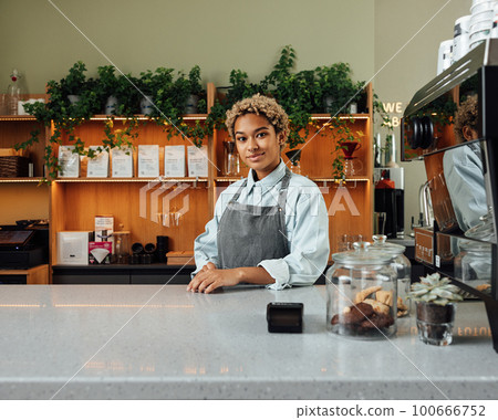 woman, female, people 100666752