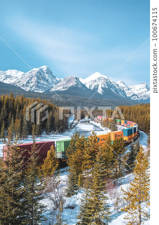 Morantz Curve (Canada - Canadian Rockies) 100674115